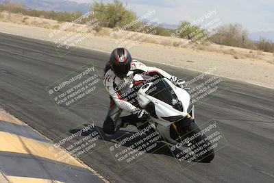 media/May-05-2025-Moto Forza (Mon) [[3c1838c5e5]]/2-B Group/Session 2 (Turn 7 Inside)/
